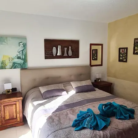 Caleta House بيت للعطل *