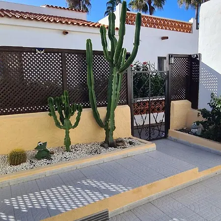 펜션 Caleta House *