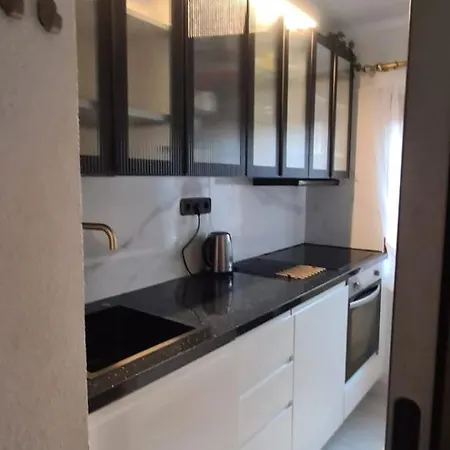 Дом отдыха Caleta House *