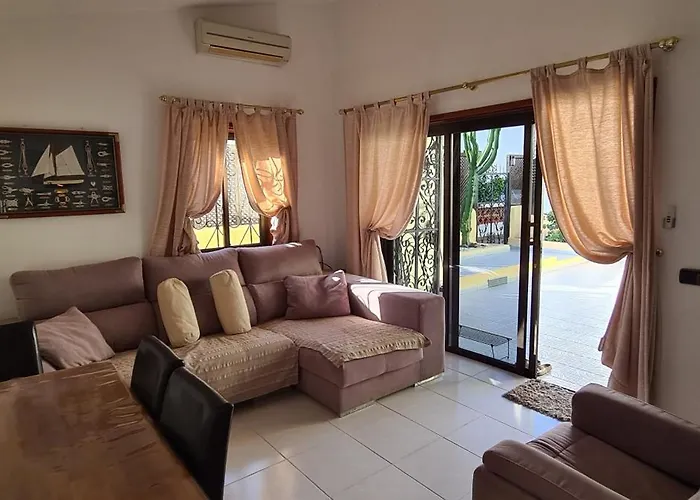 Caleta House Vakantiehuis *